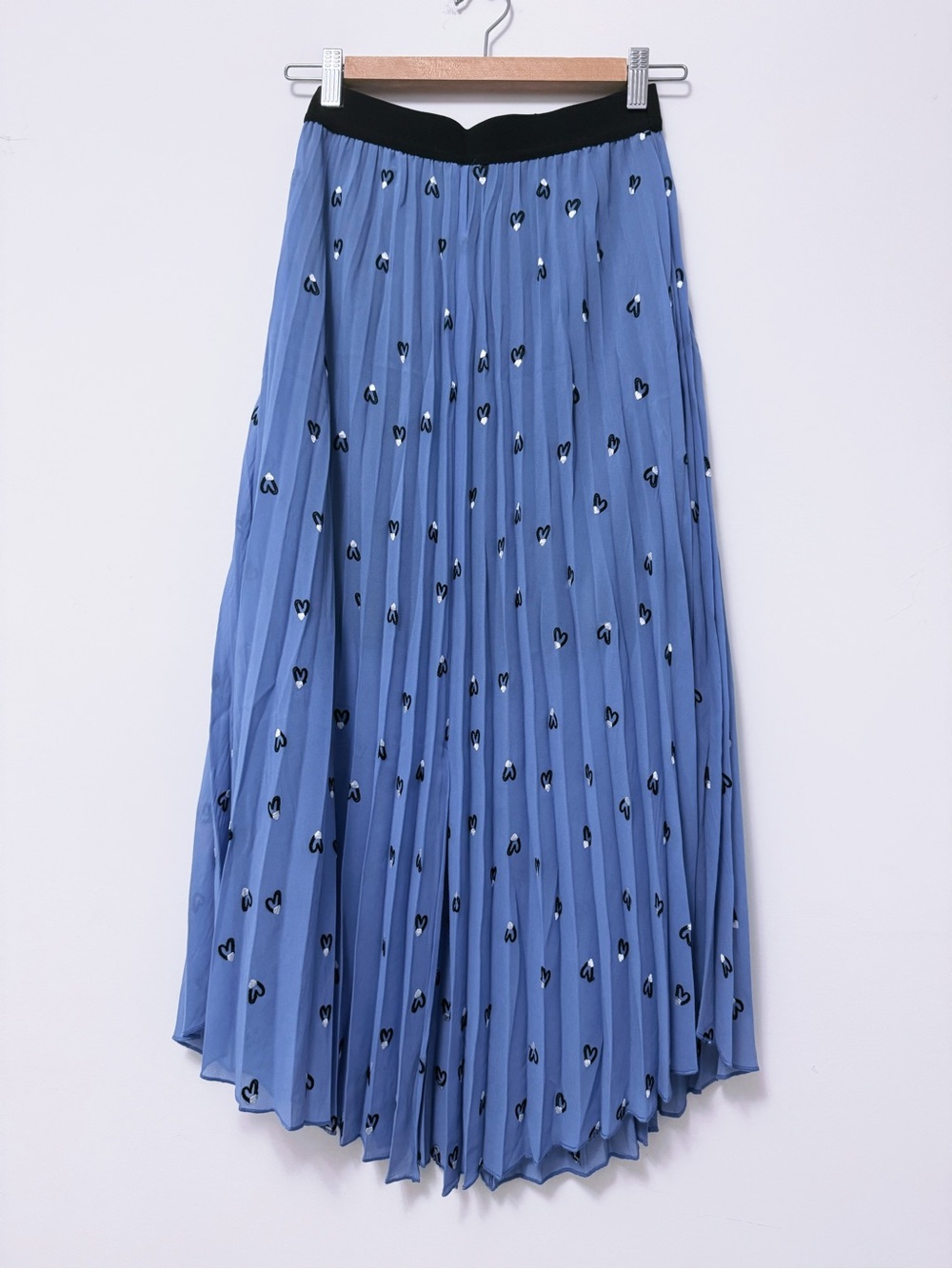 Like new! Maje Blue Pleated Maxi Skirt with Embroidered Black Heart